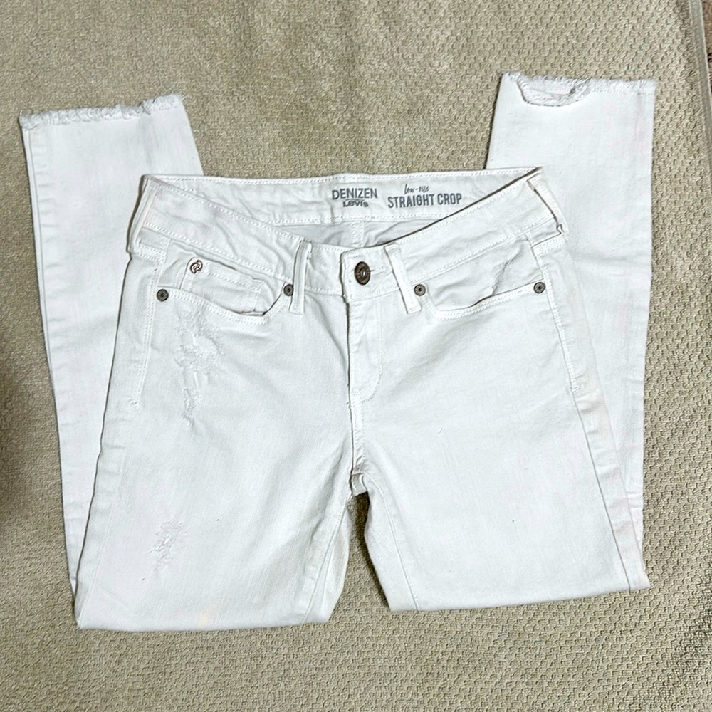 Levi’s ankle jeans